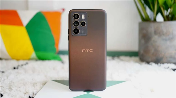 HTC最后一家實(shí)體店關(guān)閉 官方:很早就沒(méi)有專賣店了