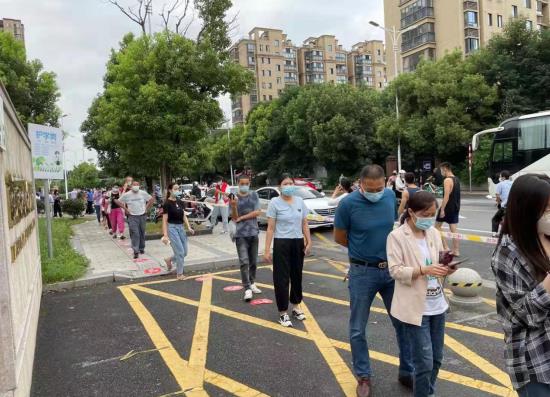 秣陵街道長(zhǎng)山社區(qū)：團(tuán)結(jié)一心，奮戰(zhàn)疫情